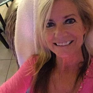 Meet your Posher, Dinah